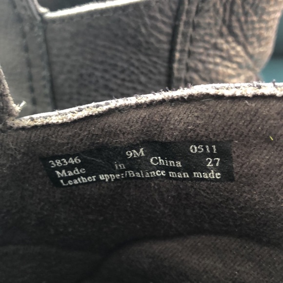 Clark’s 3” Heel Bootie With Straps & Buckle Size 9 - Picture 10 of 12